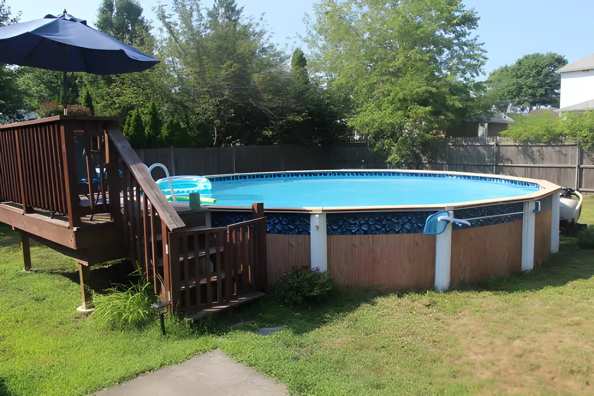 biggest above ground pool